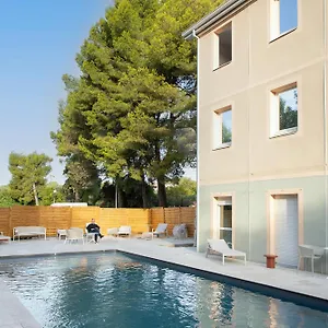 https://ibis-budget-saint-cyr-sur-mer-la-ciotat.fr-provencehotel.com